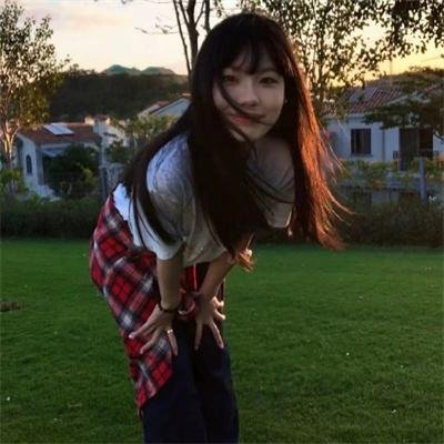 秋霞